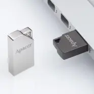 فلش ۳۲ گیگ اپیسر Apacer AH15D USB3.2